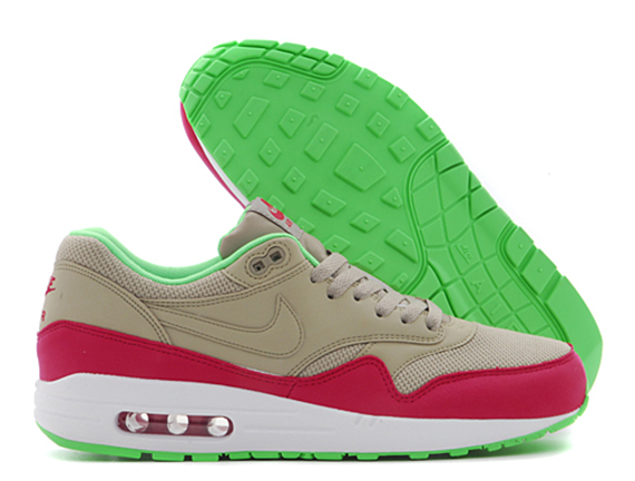 Nike Air Max 1 Bamboo Fuchsia 4