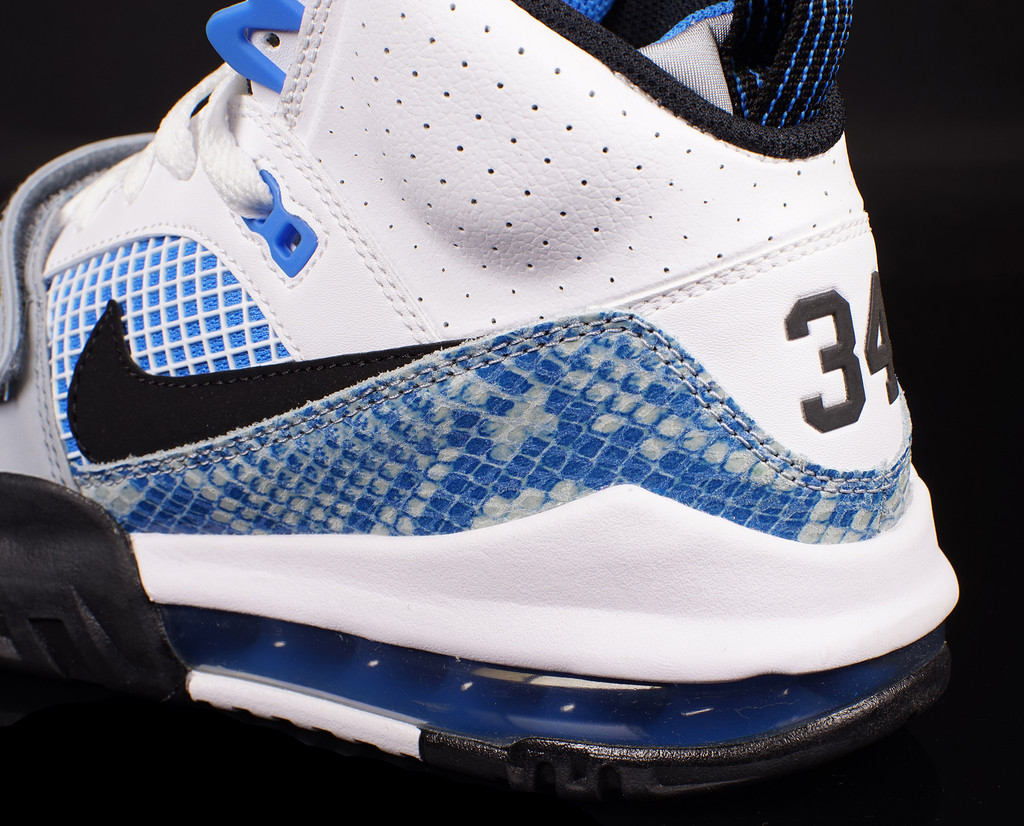 Nike Air Max Bo Jax Blue Snakeskin 02