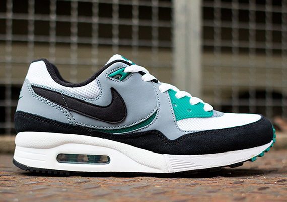 Nike Air Max Light - White - Black - Mystic Green