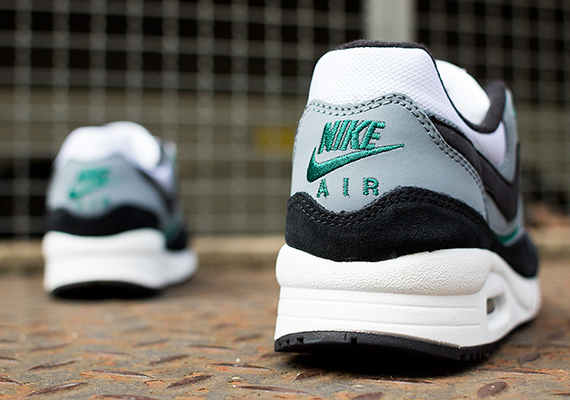 Nike Air Max Light Essential White Black Mystic Green Magnet Grey 4