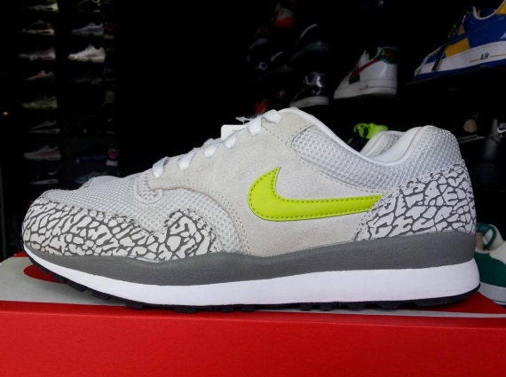 Nike Air Safari Elephant Grey Sample 07