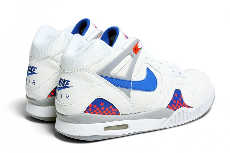 Nike Air Tech Challenge 2 Backhand 12