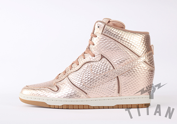 Nike Dunk Sky Hi Metallic Bronze 1