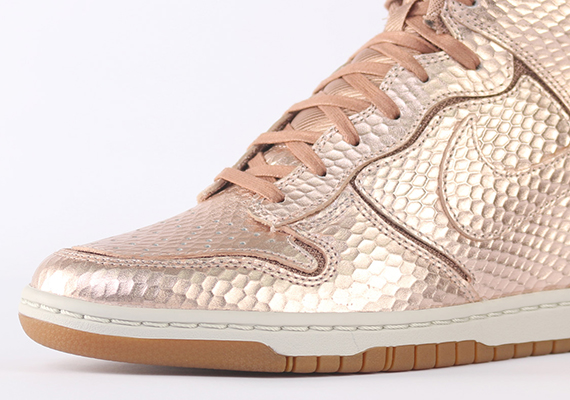 Nike Dunk Sky Hi Metallic Bronze