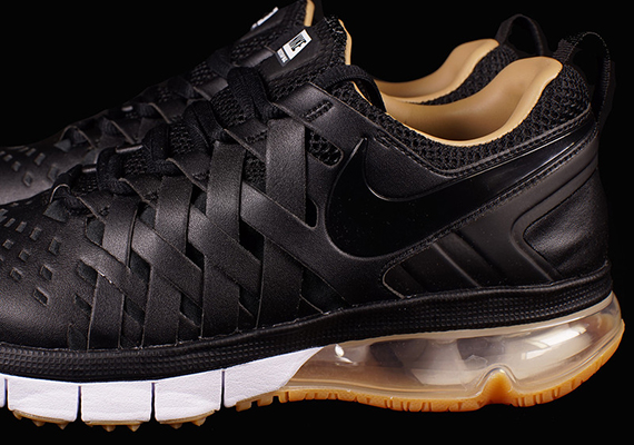 Nike Fingertrap Max Premium Gum Sole Pack 1