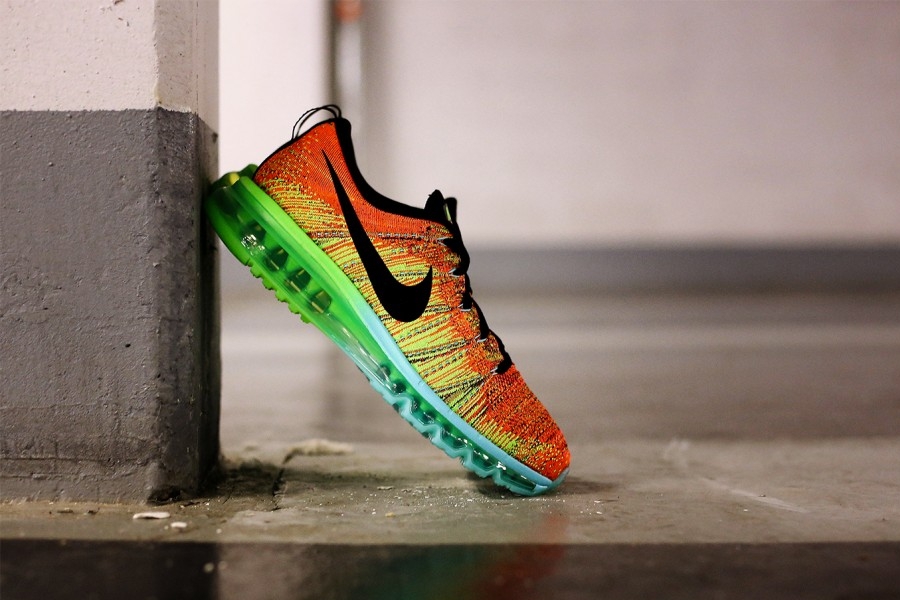 Nike Flyknit Air Max Atomic Orange Vivid Blue Volt 01