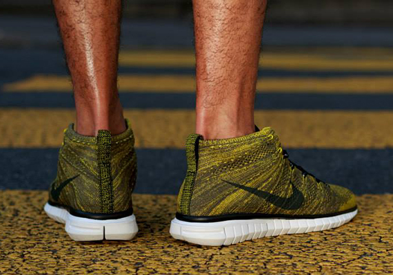 Nike Flyknit Chukka Tarp Gold 4
