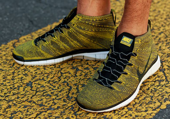 Nike Flyknit Chukka Tarp Gold 5