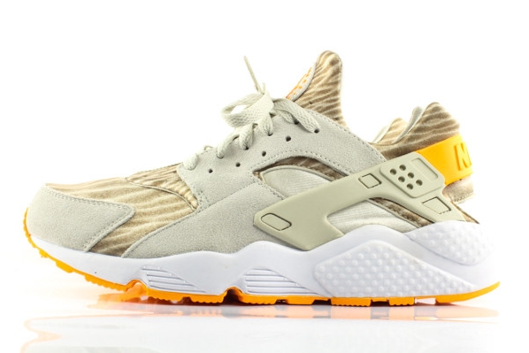 Nike Huarache Sandy Beach 01