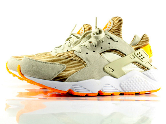 Nike Air Huarache "Sandy Beach" - Available