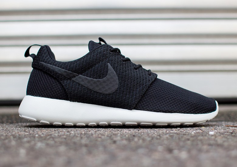 Nike Roshe Run – Black – Light Ash Grey – White