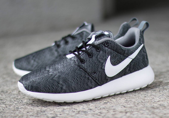 Nike Roshe Run Print - Black - Anthracite - Cool Grey