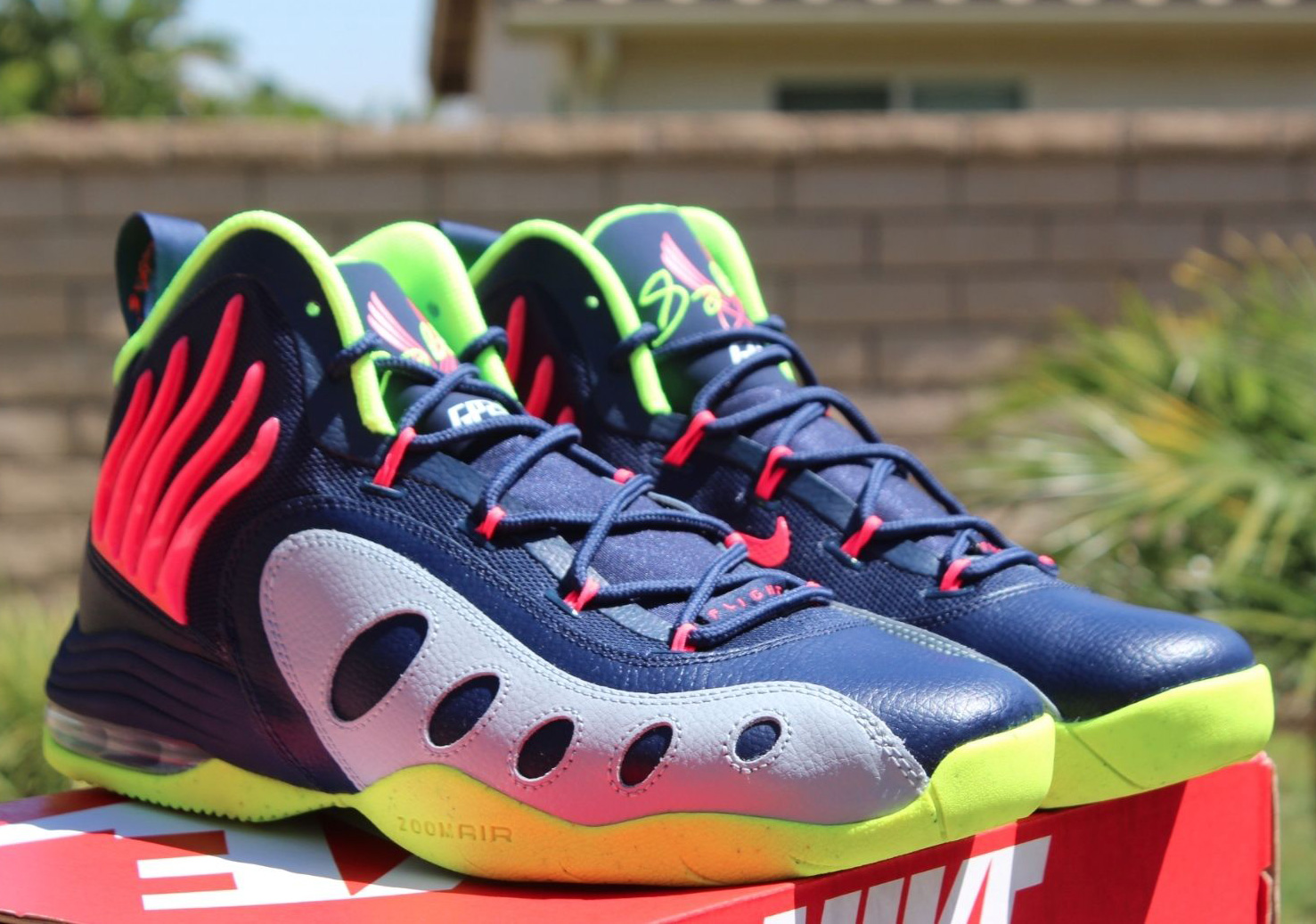 Nike Sonic Flight - Midnight Navy - Hyper Punch - Volt