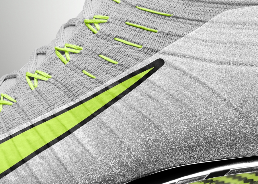 Nike Vapor Ultimate Flyknit Cleat 06