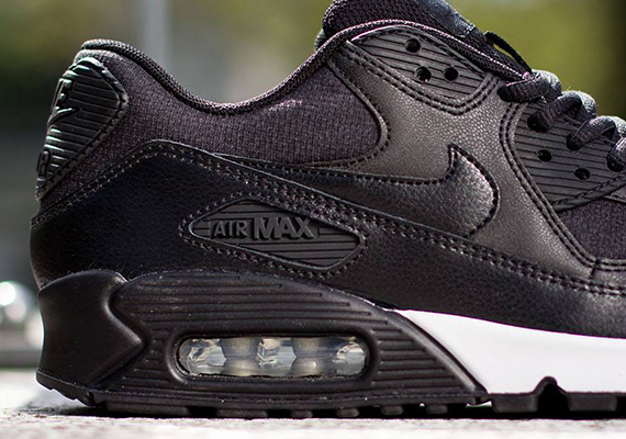 Nike Womens Air Max 90 - Black - Anthracite - Metallic Silver