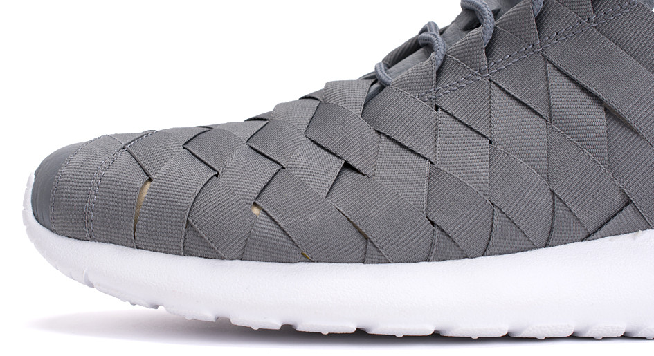 Nike Womens Roshe Run Woven July 2014 04