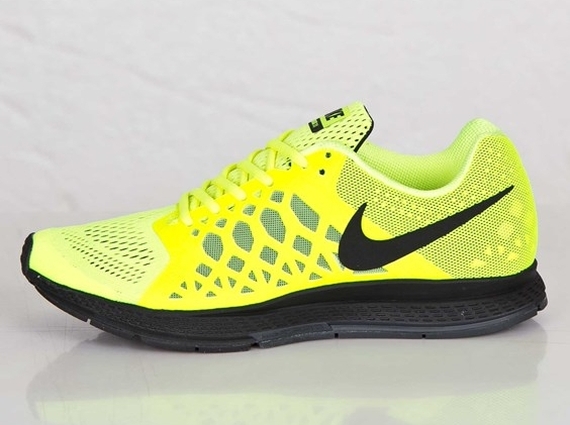 Nike Zoom Pegasus 31 Volt Black 04