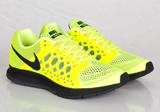 Nike Zoom Pegasus 31 – Volt – Black