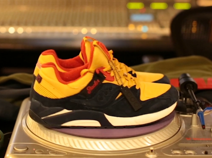 Packer Shoes x Saucony Grid 9000 “Snow Beach”