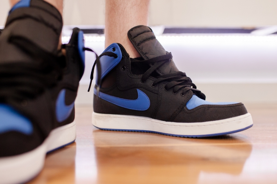 Air Jordan 1 Ko Black Blue On Feet 05