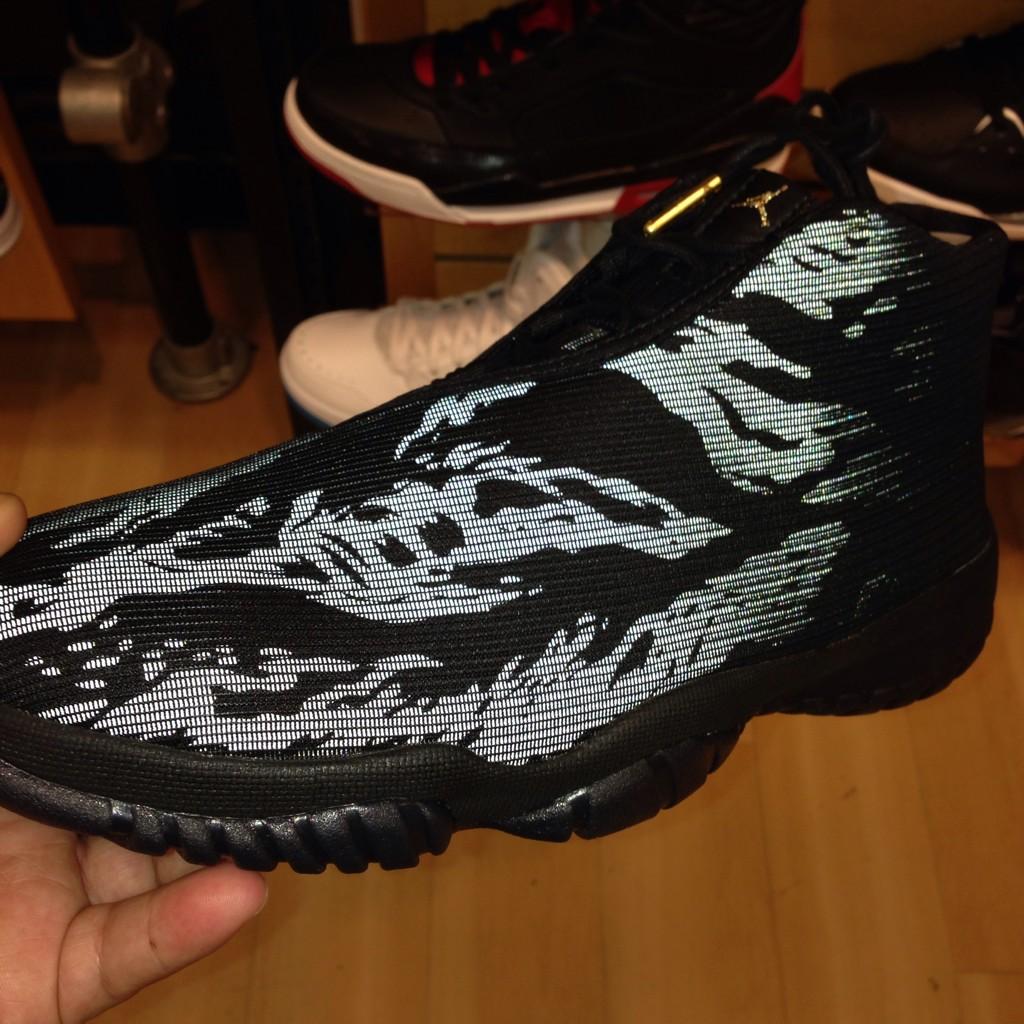 Air Jordan Future Black Metallic Gold 03