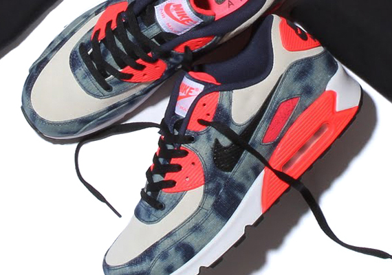 atmos x Nike Air Max 90 QS "Bleached Denim"