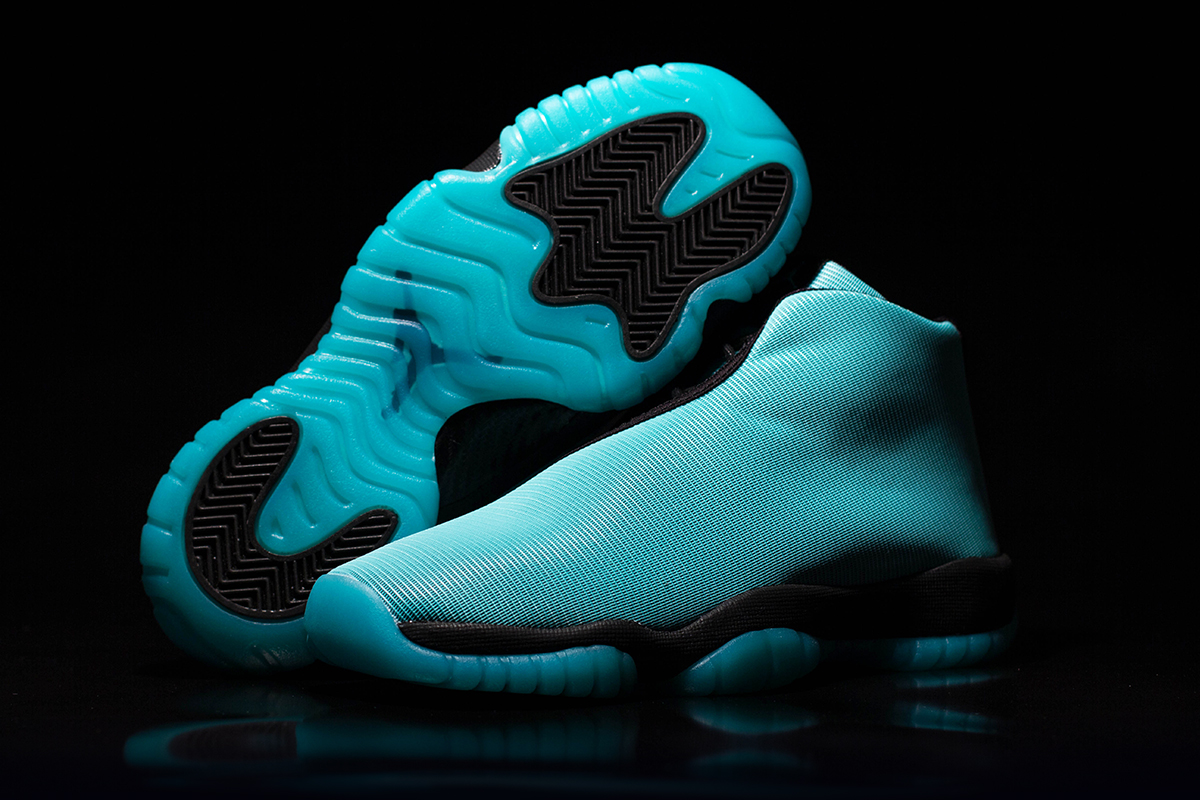 Closer Look Air Jordan Future August 27th Releases 09
