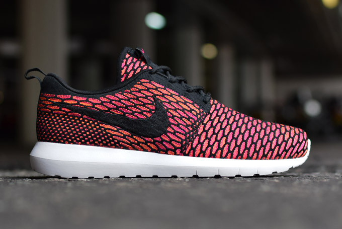 Flyknit Roshe Run Fireberry 07