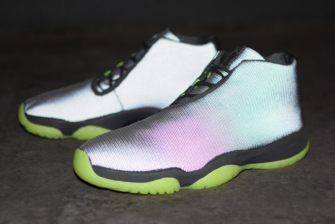 Jordan Future Mesh Grey Volt 01