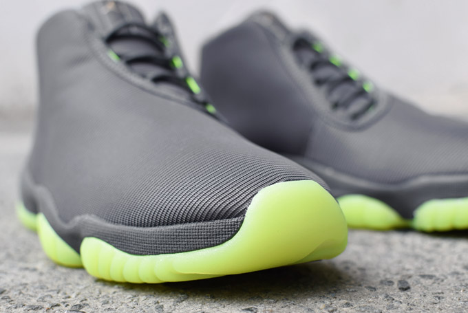 Jordan Future Mesh Grey Volt 04