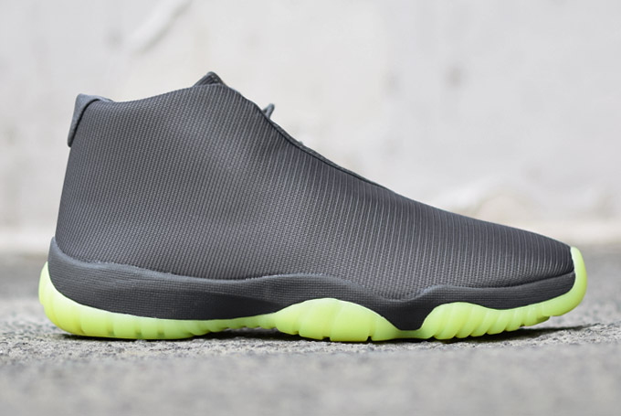 Jordan Future Mesh Grey Volt 06