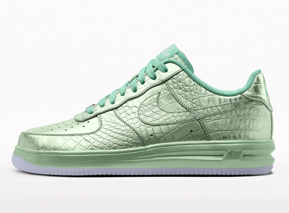 Nike Air Force 1 Low Metallic Croc 1