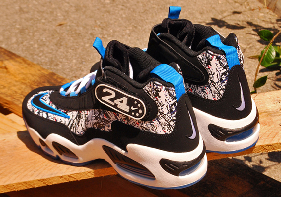 Nike Air Griffey Max 1 Black Light Photo Blue 01