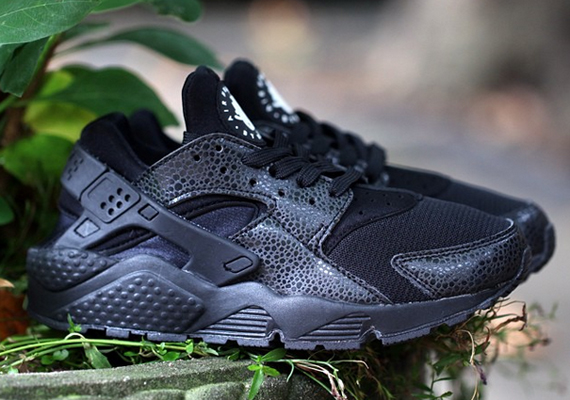 Nike Air Huarache "Black Safari"