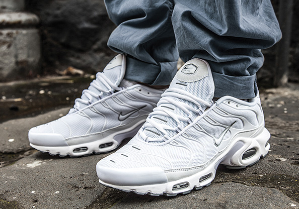 Nike Air Max Plus "Casper"