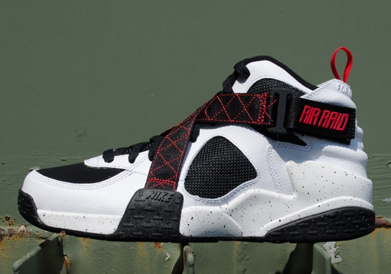 Nike Air Raid - White - Black - University Red | Arriving at Retailers