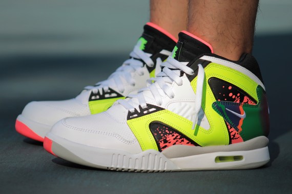 Nike Air Tech Challenge Hybrid Og White Release Reminder 02