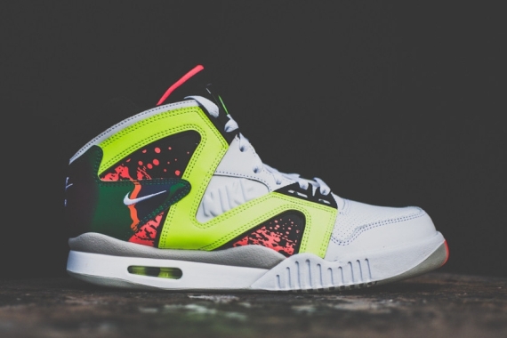 Nike Air Tech Challenge Hybrid White Volt Hot Lava 06