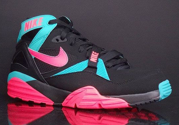 Nike Air Trainer Max 91 Black Hyper Jade Hyper Punch 01