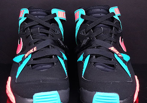 Nike Air Trainer Max 91 Black Hyper Jade Hyper Punch 03