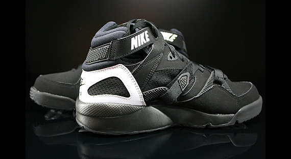 Nike Air Trainer Max 91 Black White 4