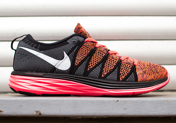 Nike Flyknit Lunar2 Hyper Punch Black Orange 2