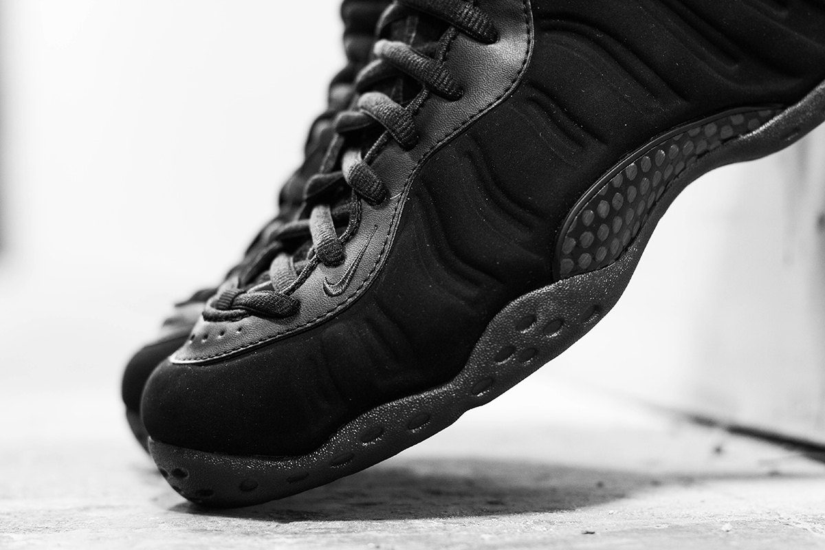 Nike Foamposite One Triple Black Suede Arriving 05