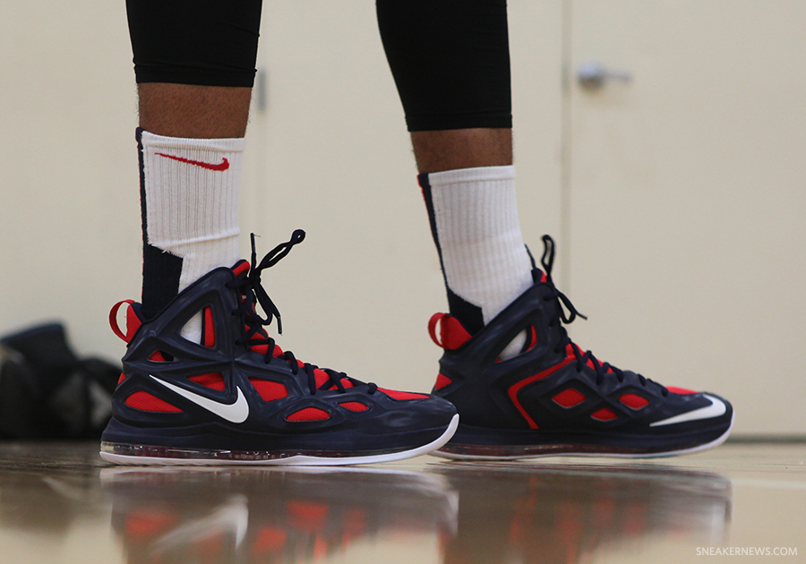 A Closer Look at Anthony Davis' Nike Hyperposite "USA" PE