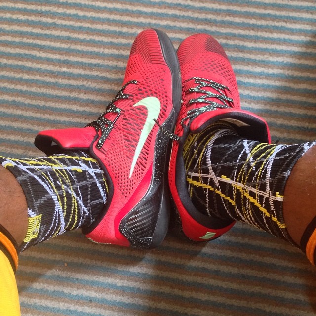 Nike Kobe 9 Elite Low Unviersity Red Release Date 01