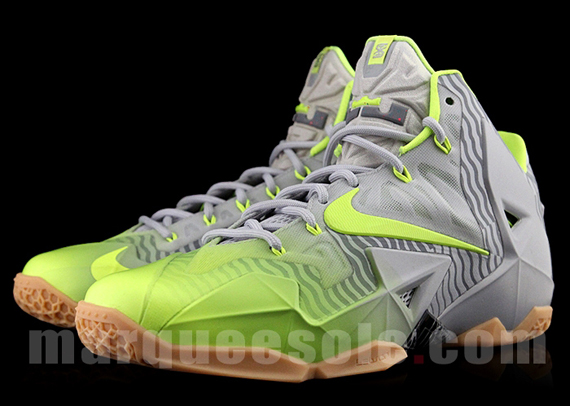 Nike Lebron 11 Metallic Luster Volt 2