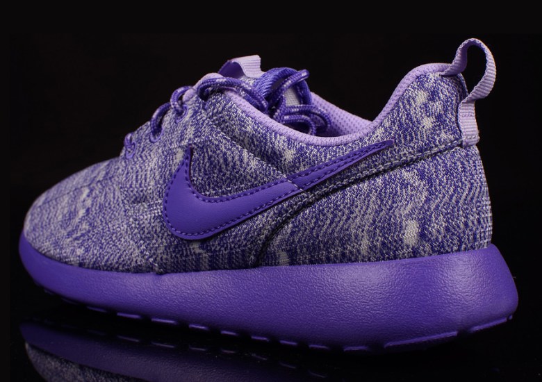 Nike Roshe Run GS “Purple Haze”