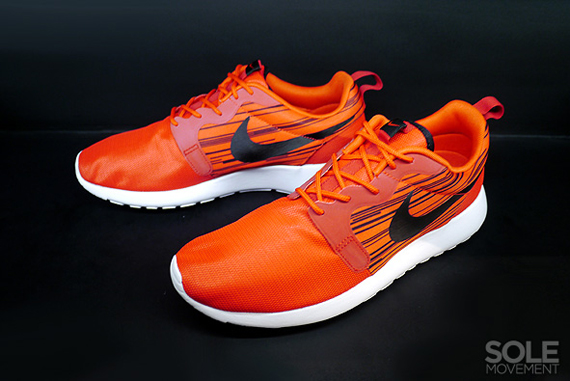 Nike Roshe Run Hyperfuse Atomic Red Black 5