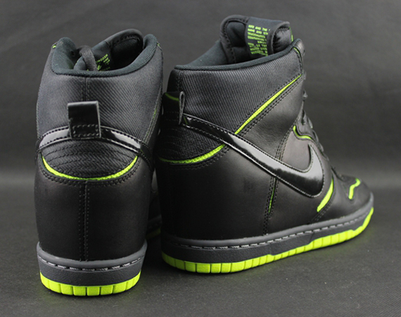 Nike Wmns Dunk Sky Hi Cut Out Black Volt 03