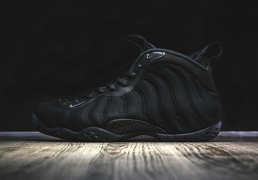 Nike Air Foamposite One "Triple Black" - Arriving at Retailers